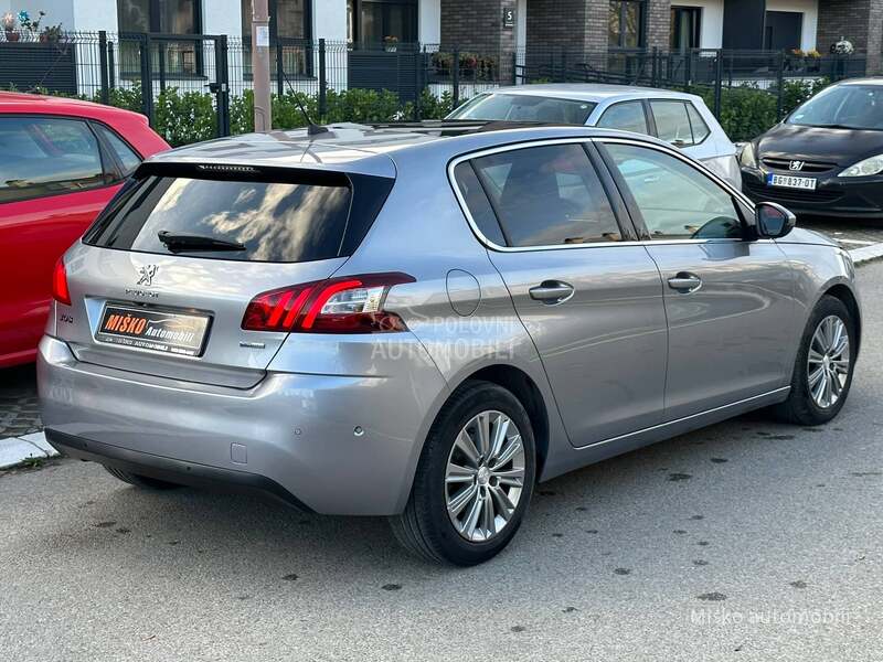 Peugeot 308 1.2 i Aut Kam Pano