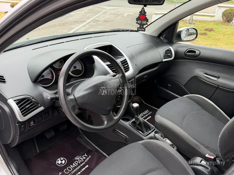 Peugeot 206 plus 