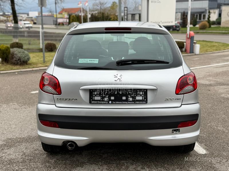 Peugeot 206 plus 