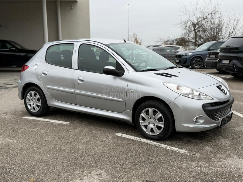 Peugeot 206 plus 