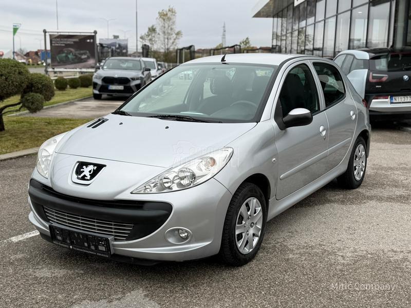 Peugeot 206 plus 
