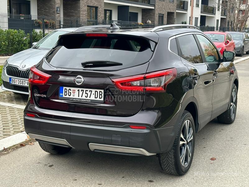 Nissan Qashqai 1.3 DIG-T Pano Kam