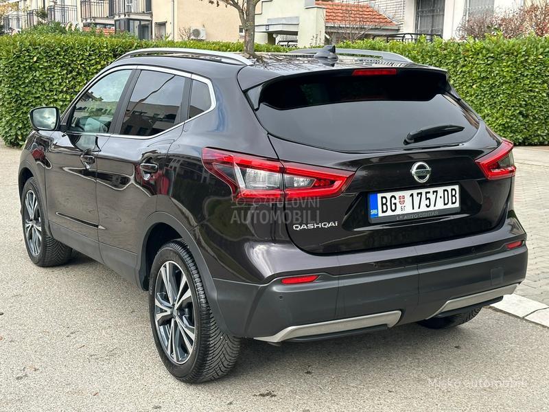 Nissan Qashqai 1.3 DIG-T Pano Kam