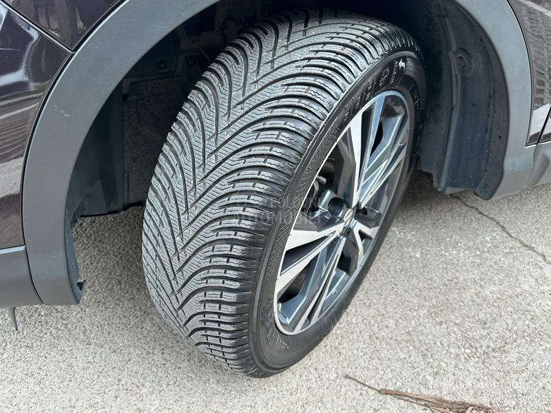 Nissan Qashqai 1.3 DIG-T Pano Kam