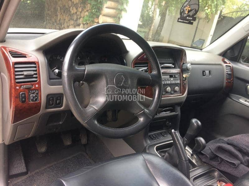 Mitsubishi Pajero 3200