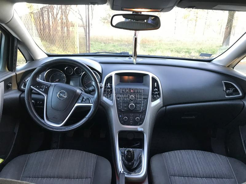 Opel Astra J reg/servisi