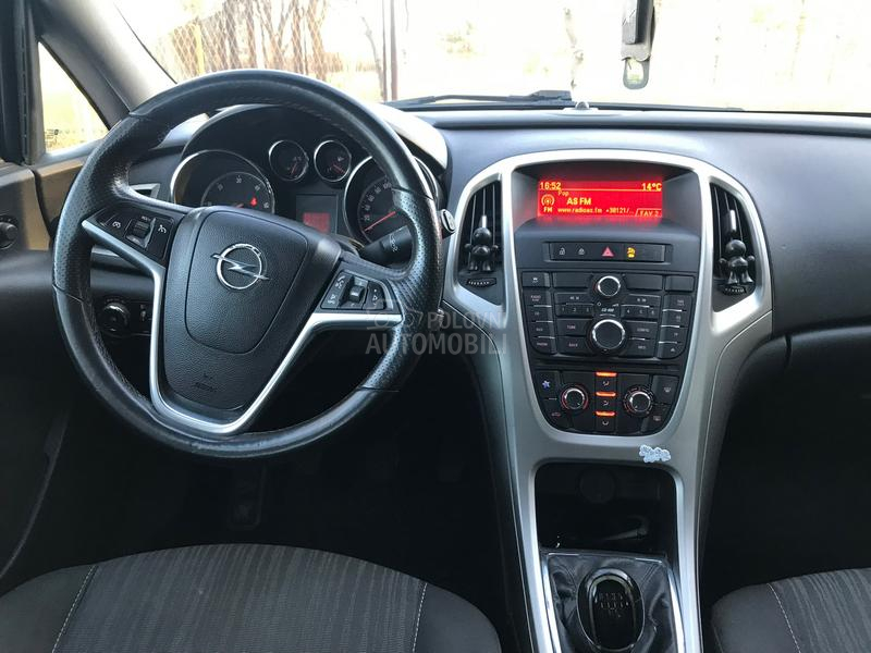 Opel Astra J reg/servisi