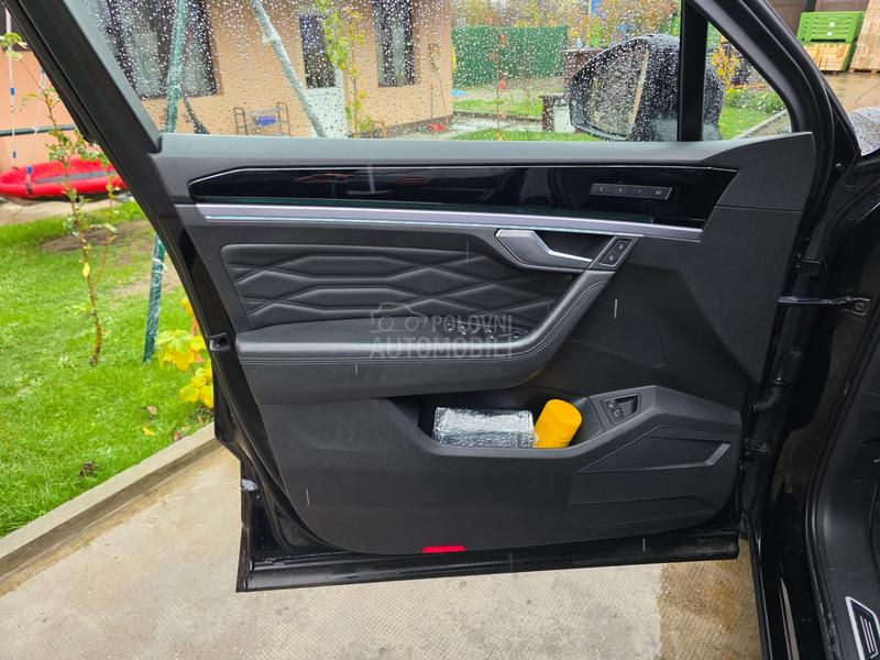 Volkswagen Touareg R BLACK NOVO