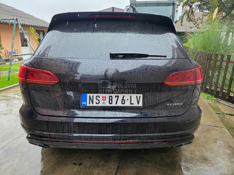 Volkswagen Touareg R BLACK NOVO