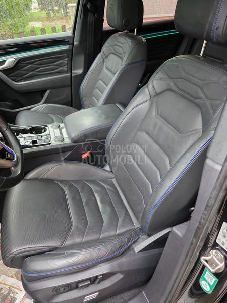 Volkswagen Touareg R BLACK NOVO