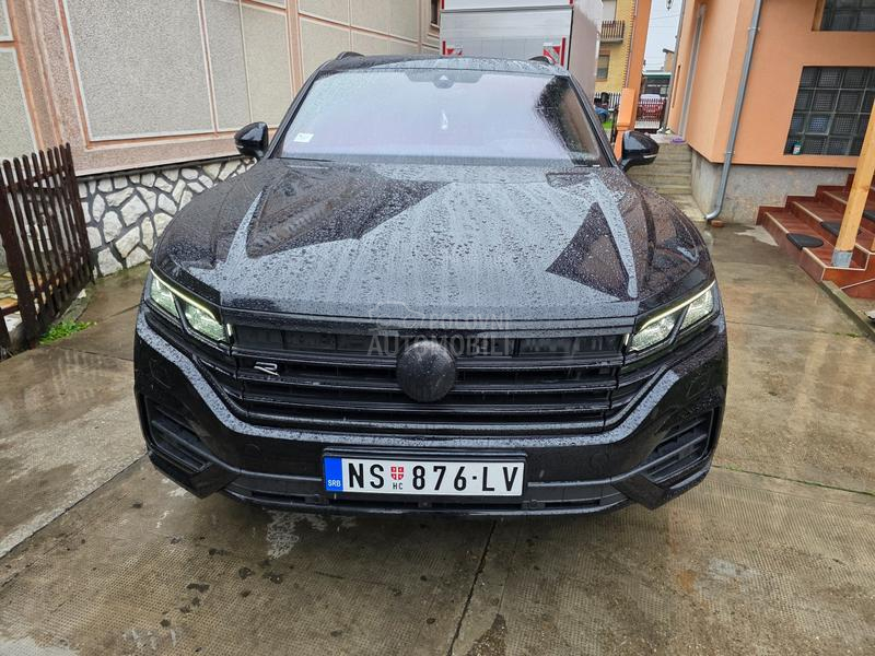 Volkswagen Touareg R BLACK NOVO