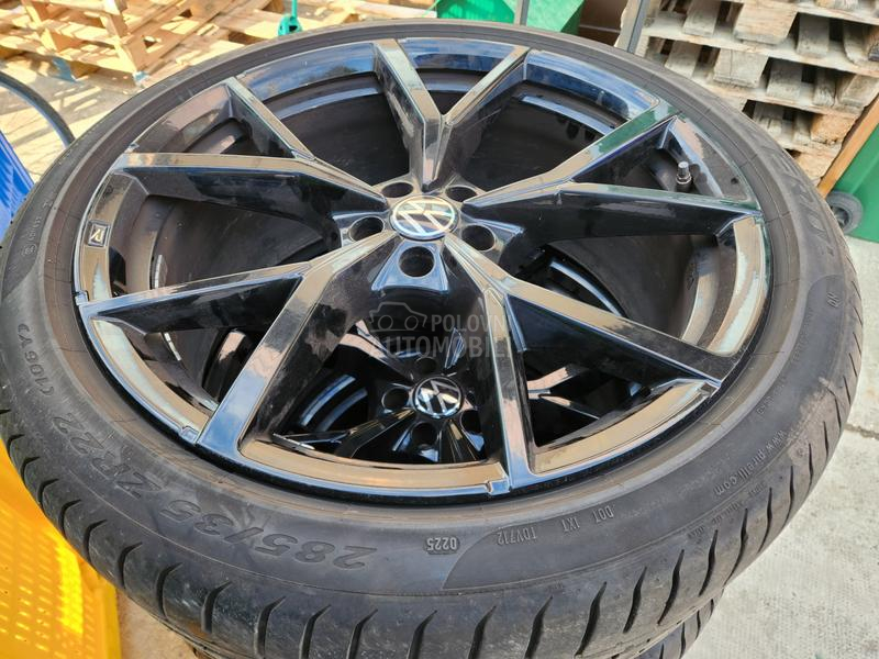 Volkswagen Touareg R BLACK NOVO