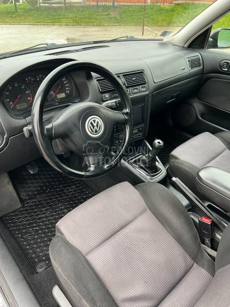 Volkswagen Golf 4 1.6 16V
