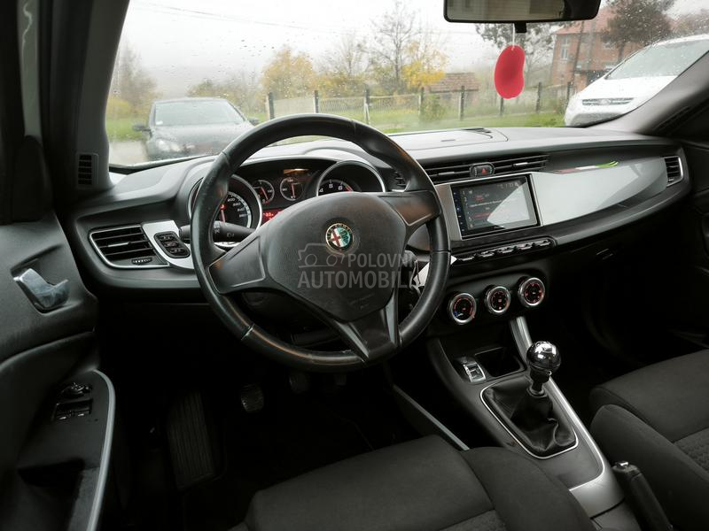 Alfa Romeo Giulietta 1.4tb CH NOV