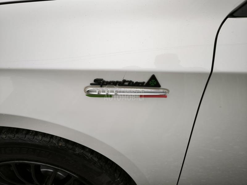 Alfa Romeo Giulietta 1.4tb CH NOV