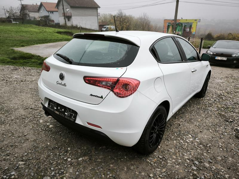Alfa Romeo Giulietta 1.4tb CH NOV