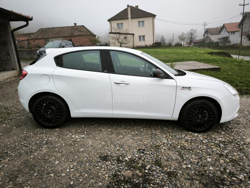Alfa Romeo Giulietta 1.4tb CH NOV