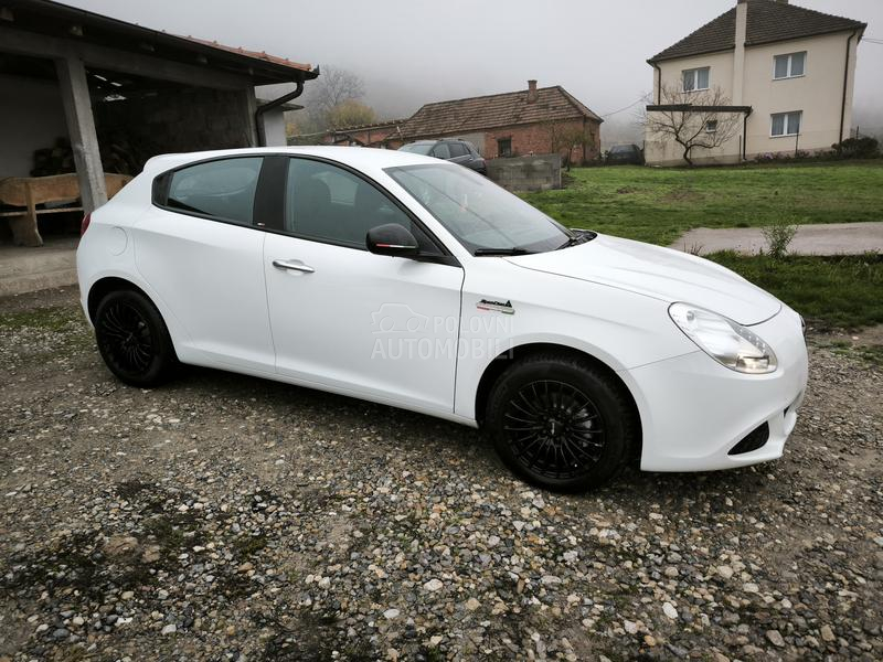 Alfa Romeo Giulietta 1.4tb CH NOV