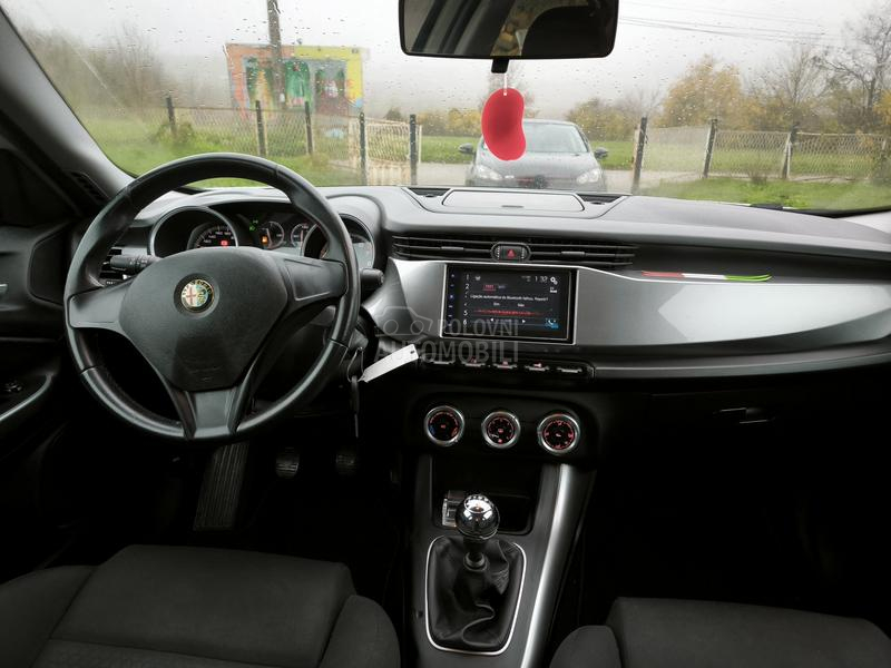Alfa Romeo Giulietta 1.4tb CH NOV