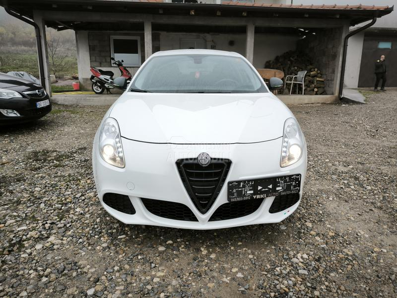 Alfa Romeo Giulietta 1.4tb CH NOV
