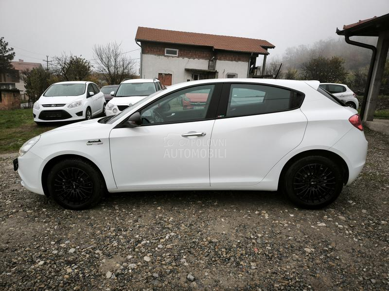Alfa Romeo Giulietta 1.4tb CH NOV