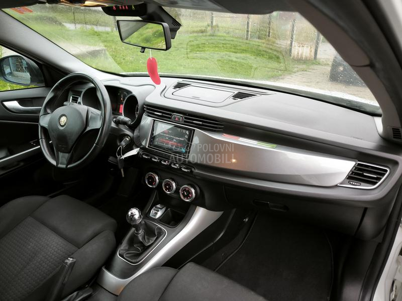 Alfa Romeo Giulietta 1.4tb CH NOV