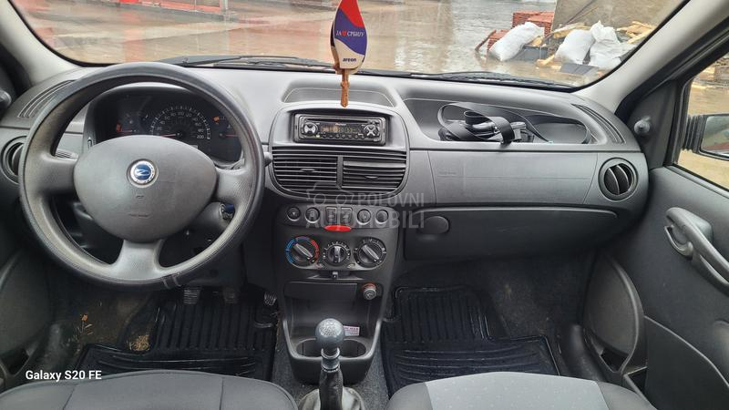 Fiat Punto 1.2 8v