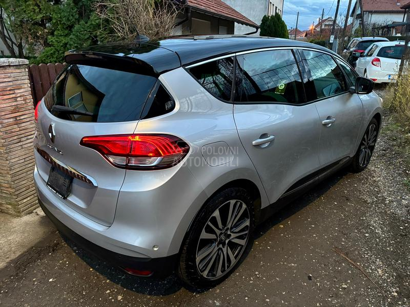 Renault Scenic 1.3 TCe PARIS INITIA