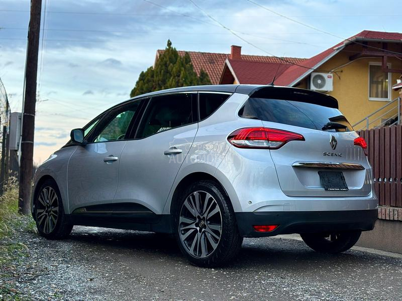 Renault Scenic 1.3 TCe PARIS INITIA