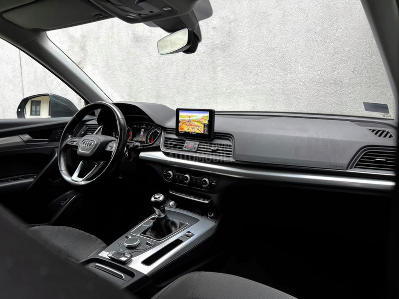 Audi Q5 2.0TDI Led/Kam/Nav