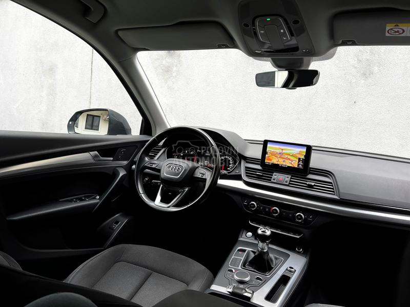 Audi Q5 2.0TDI Led/Kam/Nav