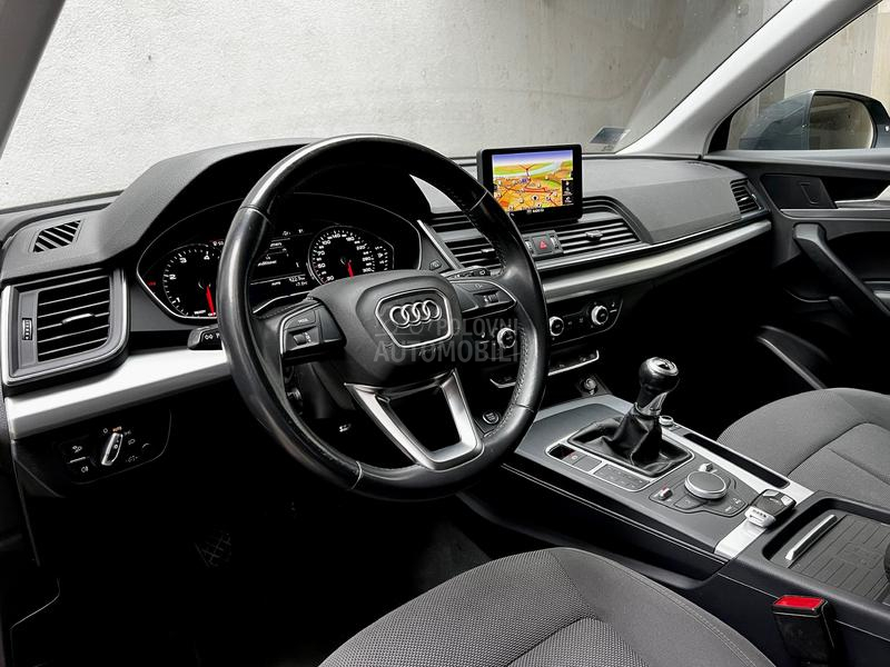 Audi Q5 2.0TDI Led/Kam/Nav