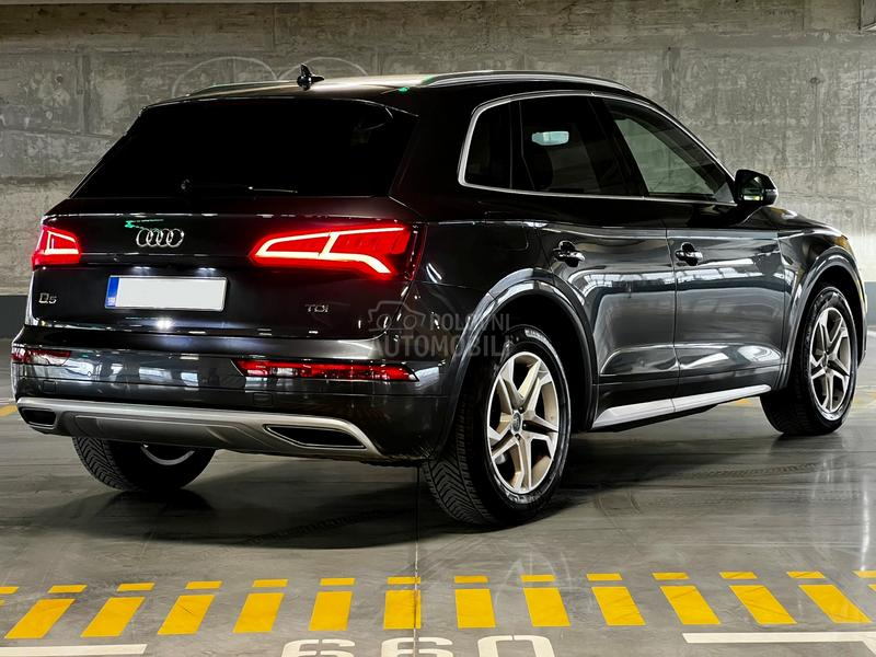 Audi Q5 2.0TDI Led/Kam/Nav