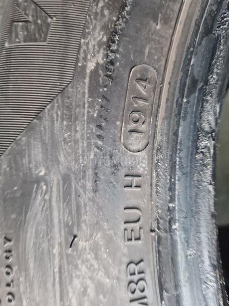 Hankook 235/65 R17 Zimska