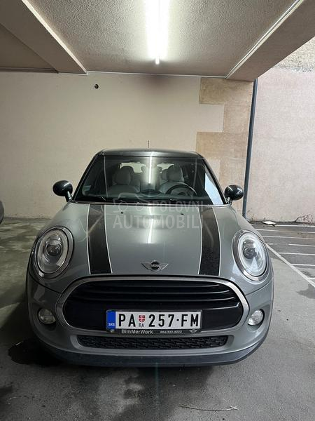 MINI Cooper 