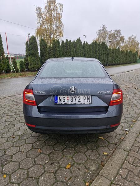 Škoda Octavia 1.6 STYLE