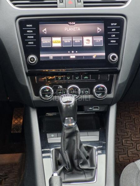 Škoda Octavia 1.6 STYLE