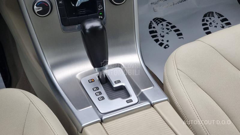 Volvo XC60 2.4 D3 AWD