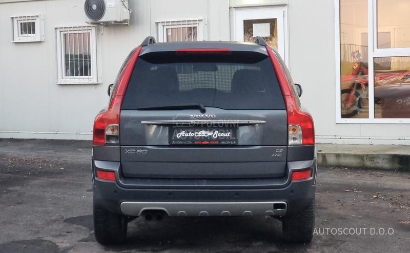 Volvo XC90 2.4 D5 AWD