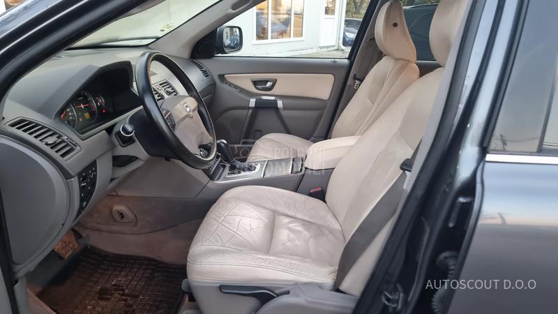 Volvo XC90 2.4 D5 AWD