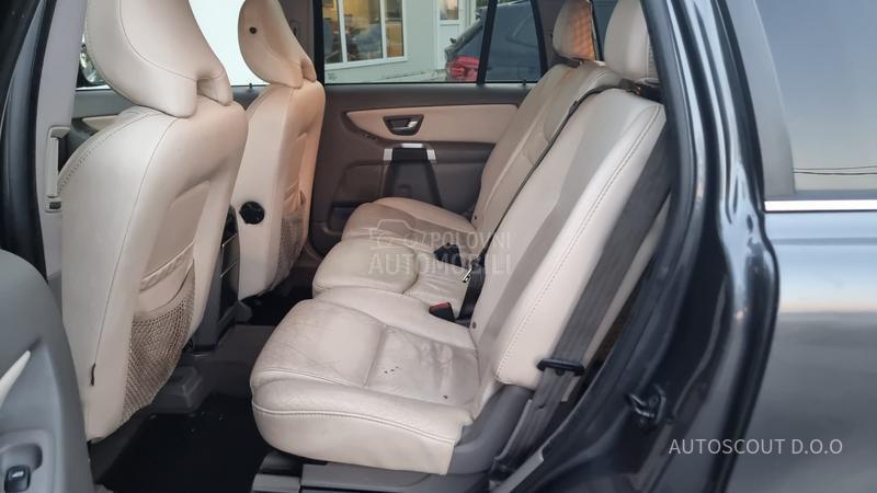 Volvo XC90 2.4 D5 AWD