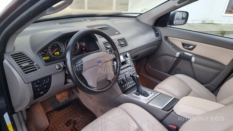 Volvo XC90 2.4 D5 AWD
