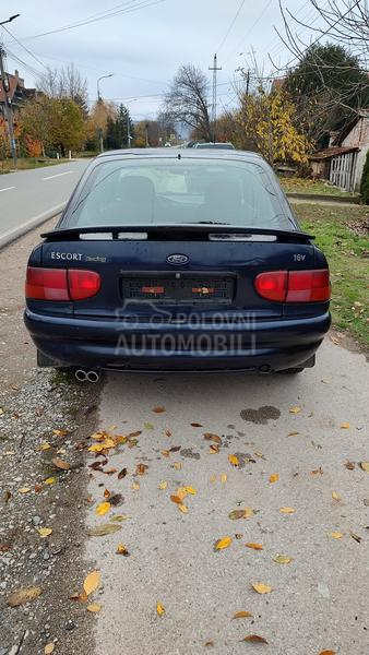 Ford Escort 1.6 16V