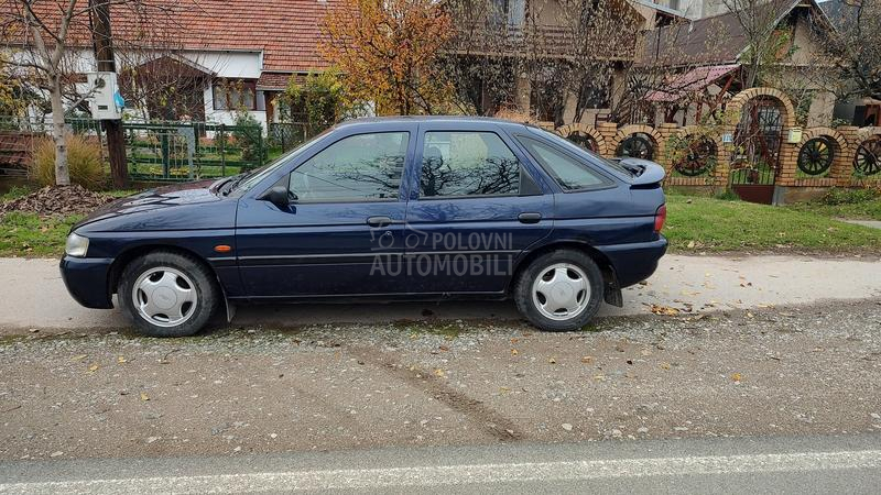 Ford Escort 1.6 16V