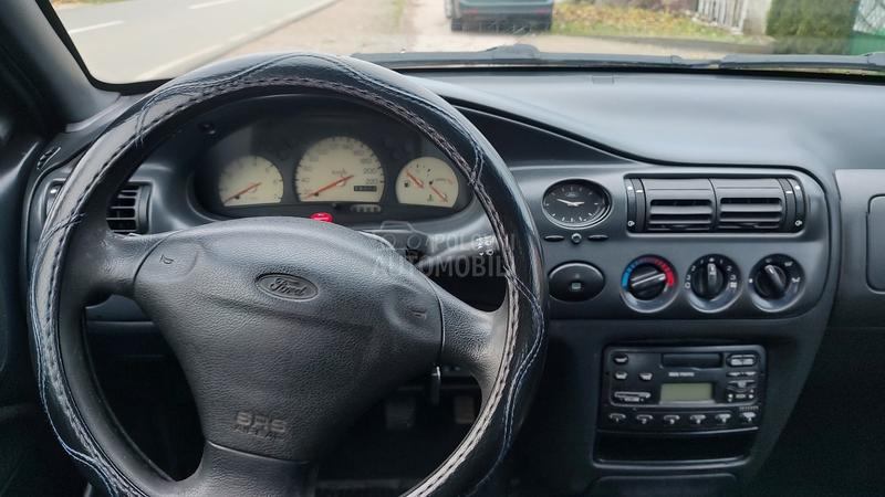 Ford Escort 1.6 16V