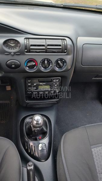 Ford Escort 1.6 16V