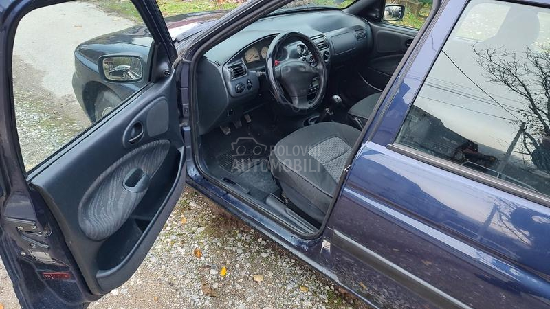 Ford Escort 1.6 16V