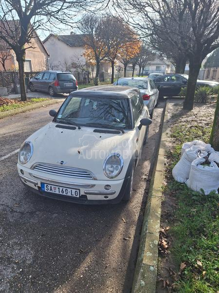 MINI One 