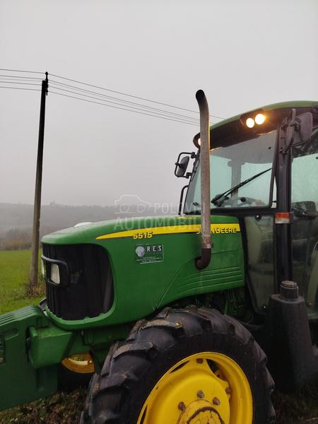 John Deere 5515