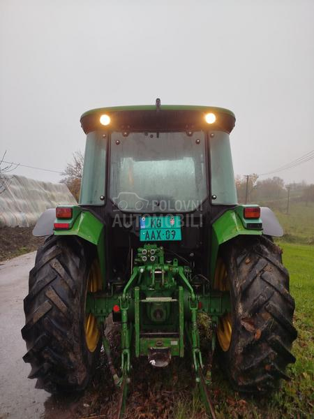 John Deere 5515